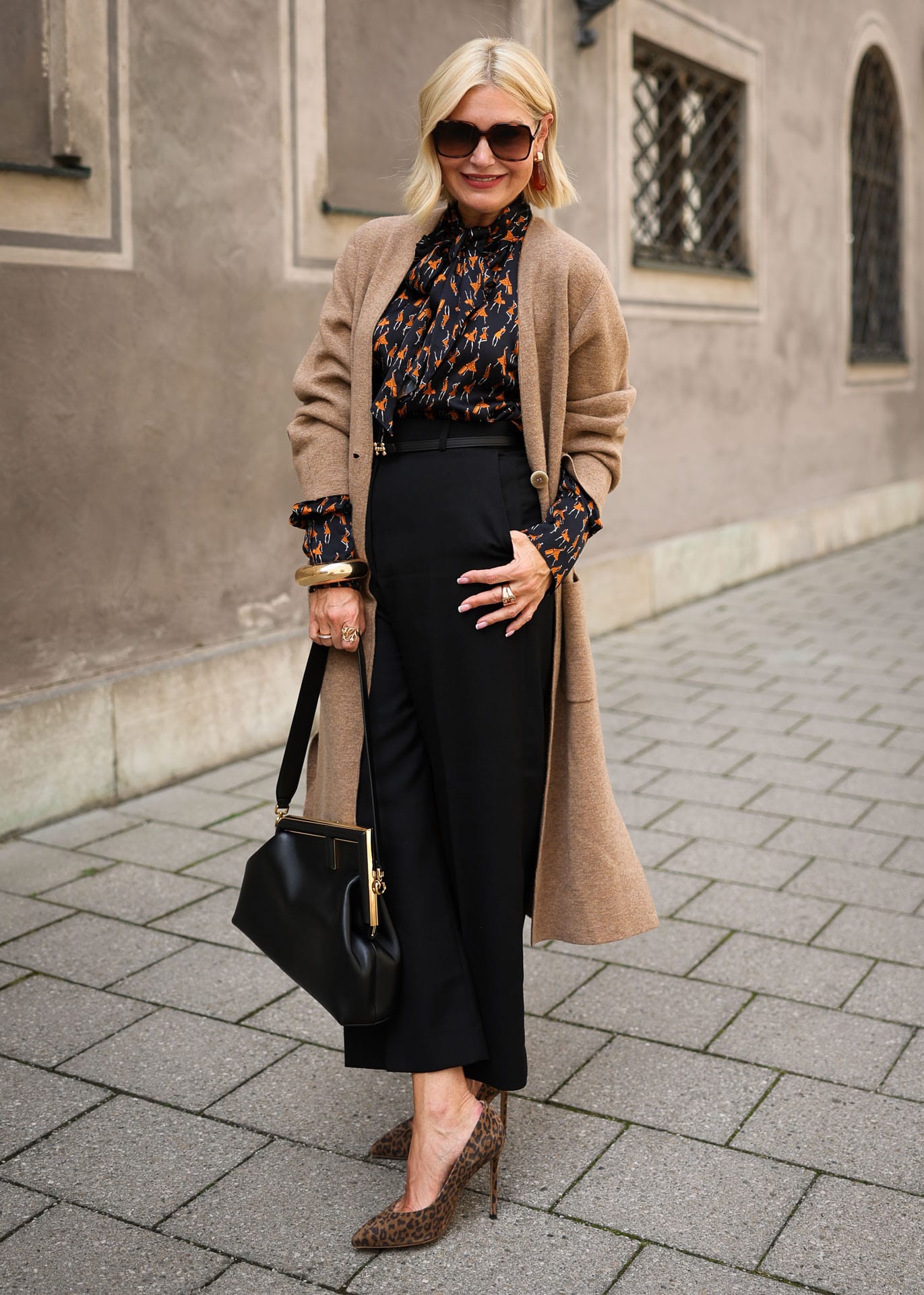 Langer Strickmantel Caramel