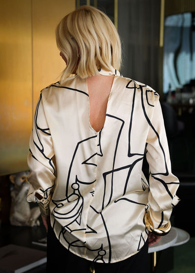 Silk blouse with a tie Art Creme