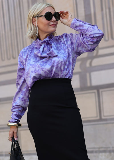 Silk blouse with a purple tie