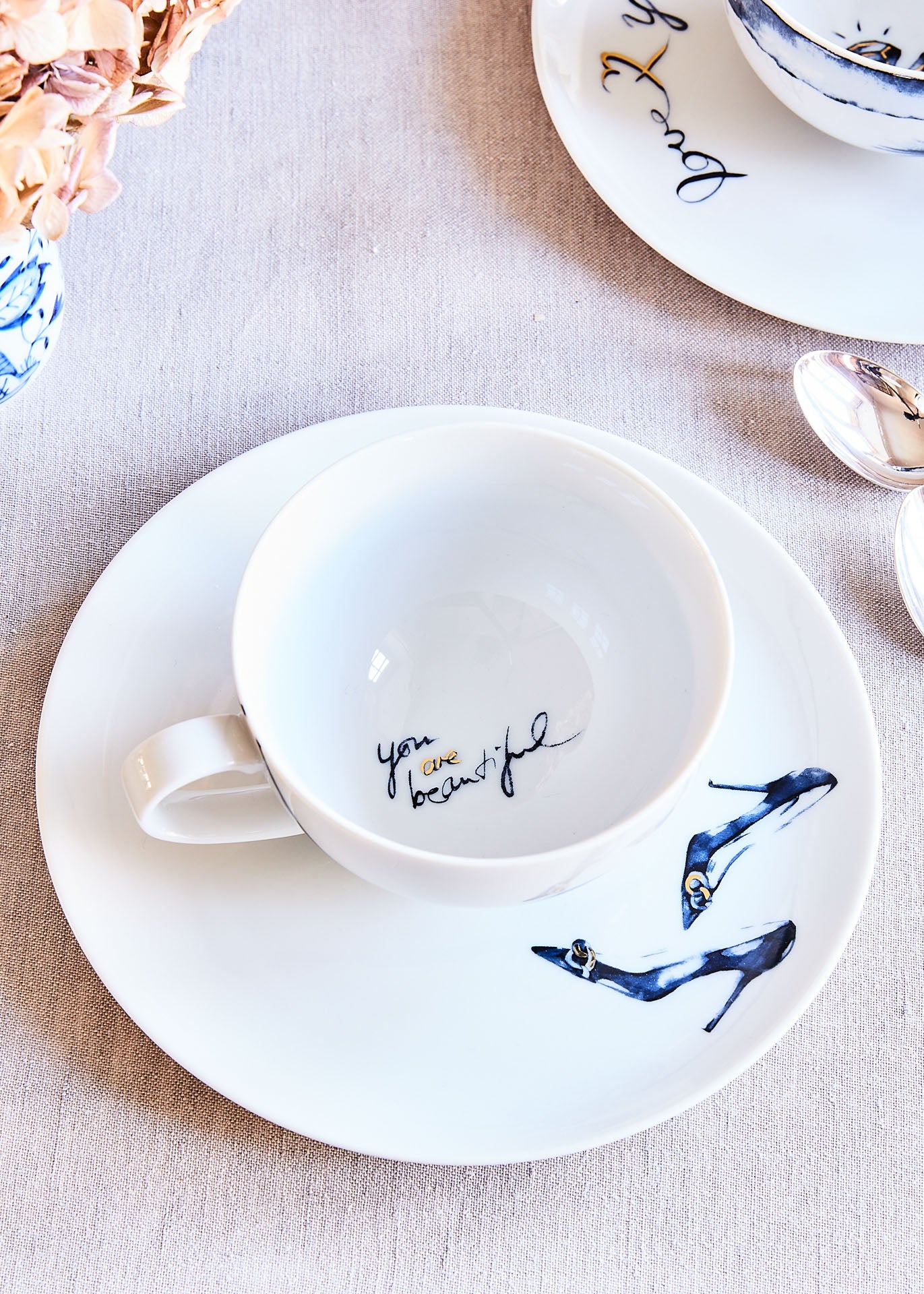 Cup and saucer 0.22l Stilettos