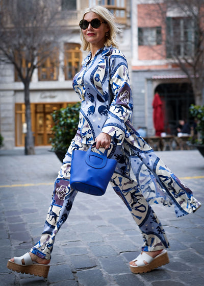Seidenmantel Signature Blau