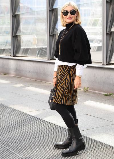 Cropped Turtle Pullover Schwarz