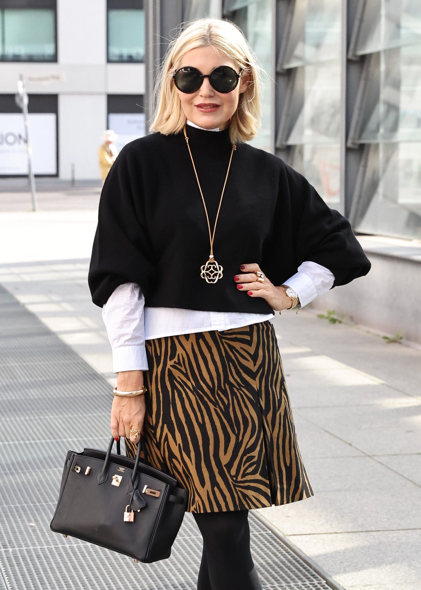 Cropped Turtle Pullover Schwarz